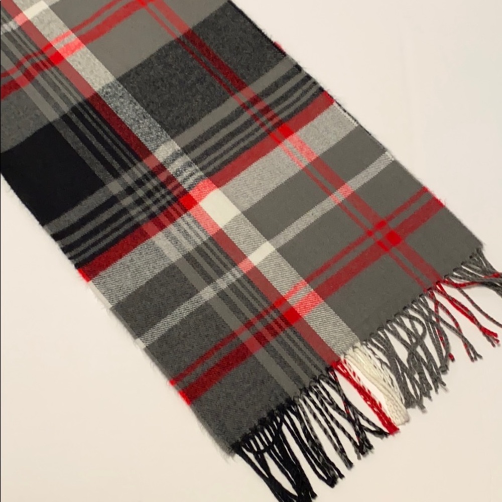 {Croft & Barrow} Red & Gray Plaid Print Fringe Scarf